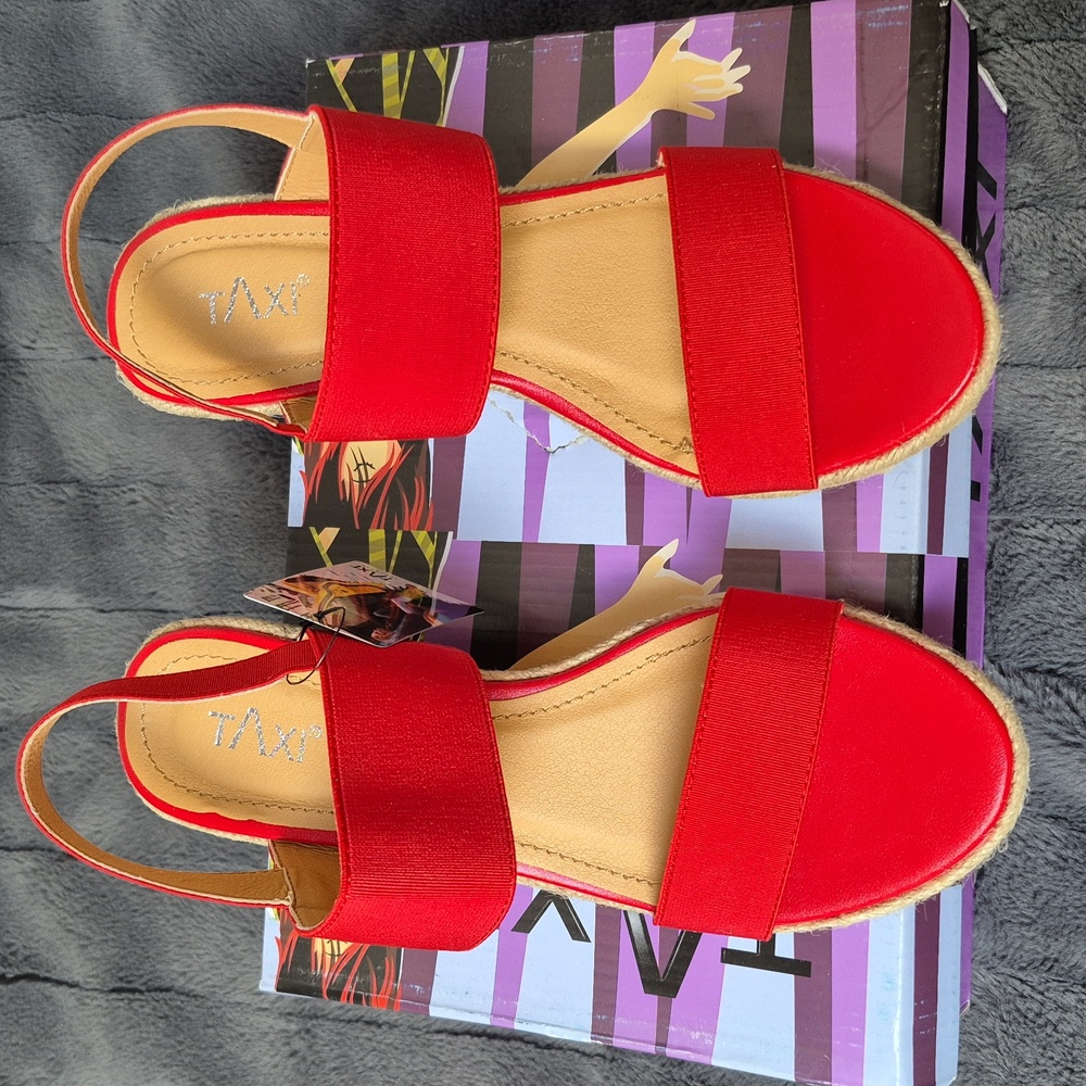 Lucy Red Wedge Size 38 Espadrilles with Jute Sole From Taxi, New With Tags - Picture 3 of 14